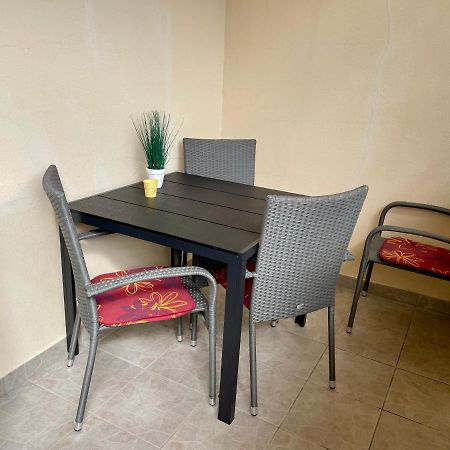 Apartments Antonija Punta Skala Next To Falkensteiner Resort 佩特坎内 外观 照片
