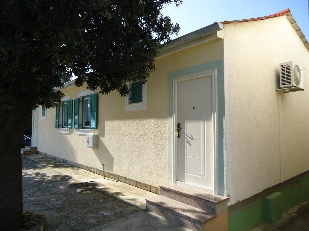 Apartments Antonija Punta Skala Next To Falkensteiner Resort 佩特坎内 外观 照片