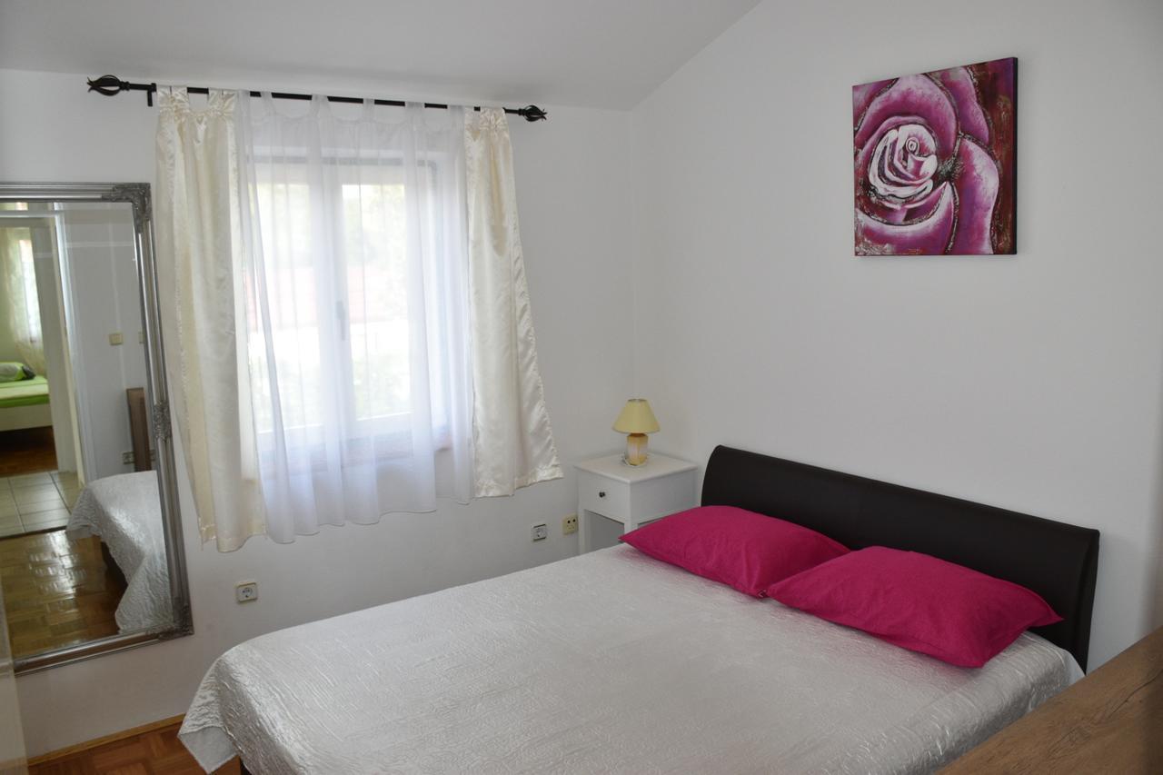 Apartments Antonija Punta Skala Next To Falkensteiner Resort 佩特坎内 外观 照片