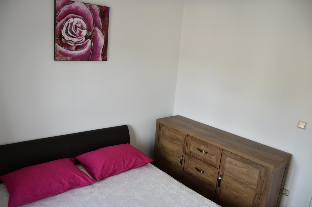 Apartments Antonija Punta Skala Next To Falkensteiner Resort 佩特坎内 外观 照片