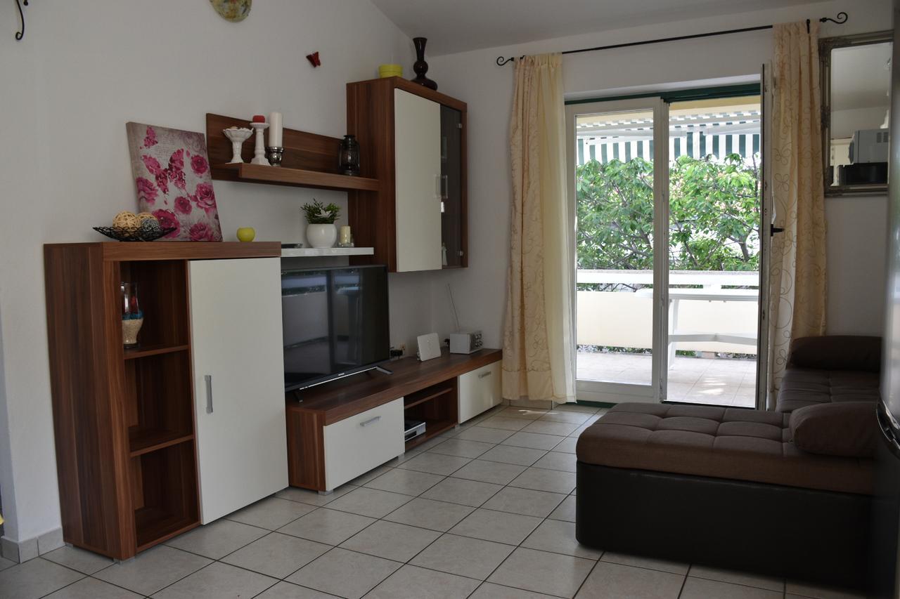 Apartments Antonija Punta Skala Next To Falkensteiner Resort 佩特坎内 外观 照片
