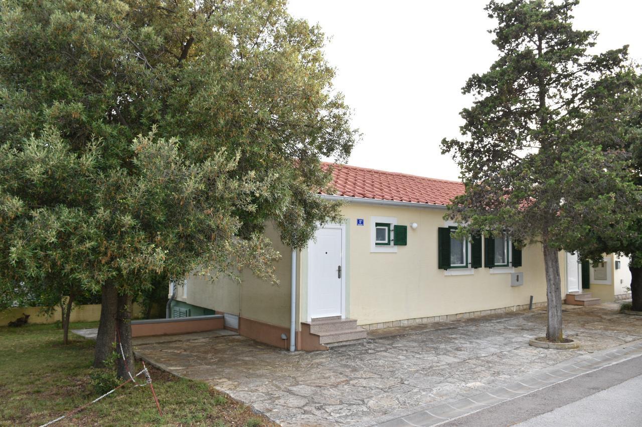 Apartments Antonija Punta Skala Next To Falkensteiner Resort 佩特坎内 外观 照片