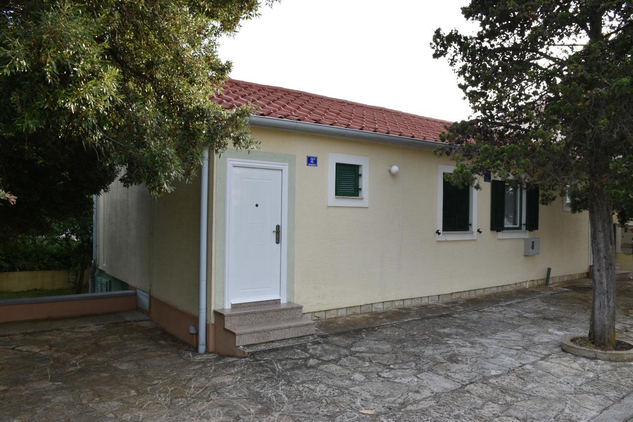 Apartments Antonija Punta Skala Next To Falkensteiner Resort 佩特坎内 外观 照片