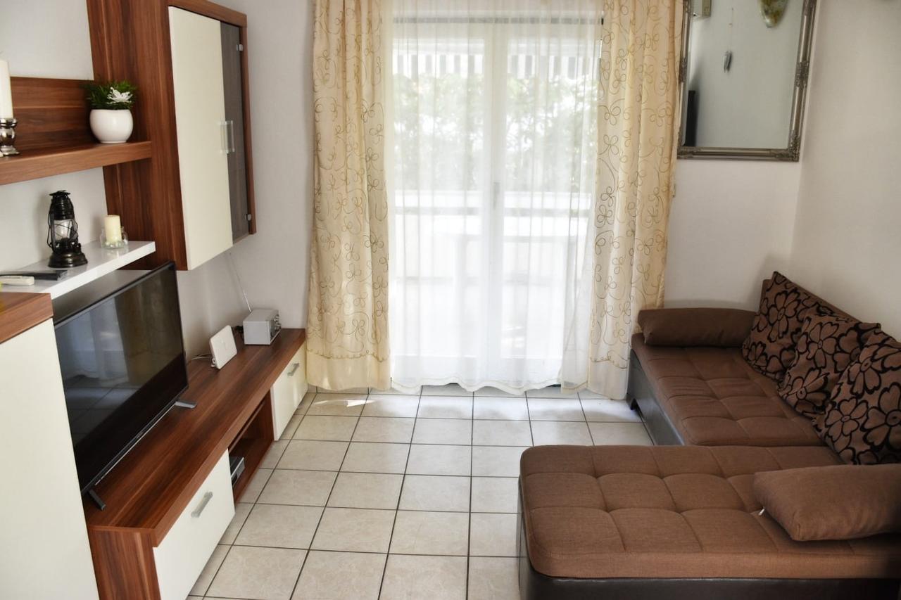 Apartments Antonija Punta Skala Next To Falkensteiner Resort 佩特坎内 外观 照片