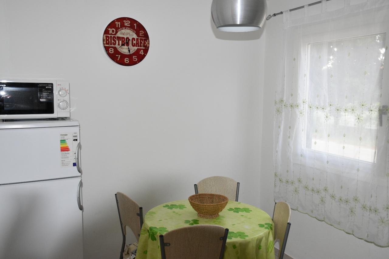 Apartments Antonija Punta Skala Next To Falkensteiner Resort 佩特坎内 外观 照片